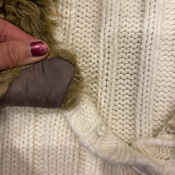 Knit Cream Cardigan with Removable Fur Collar - Picture 6 of 6